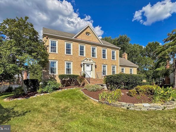 406 Woodgrove Court, Herndon VA 20170
