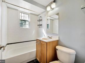 2701 4TH Street NE 101, Washington DC 20002