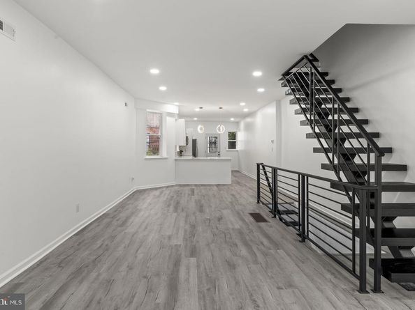 1010 S 51st Street, Philadelphia PA 19143