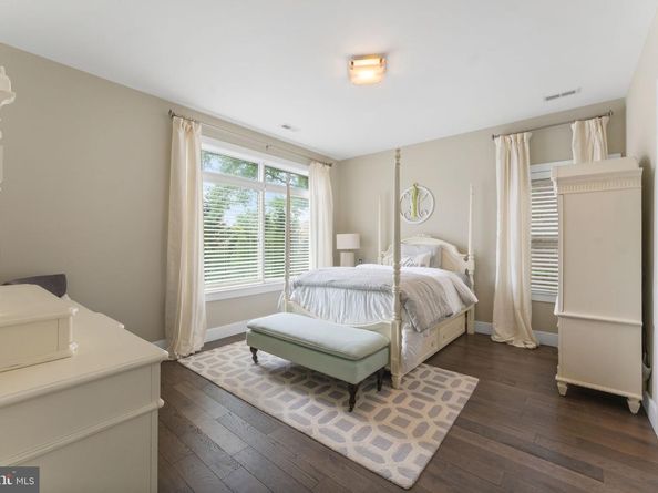 5702 16TH Street NW, Washington DC 20011