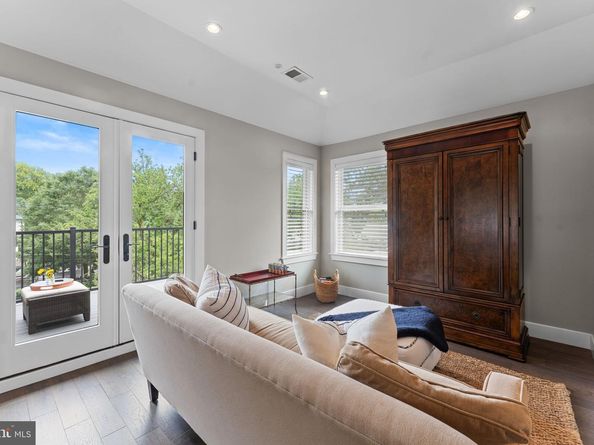 5702 16TH Street NW, Washington DC 20011