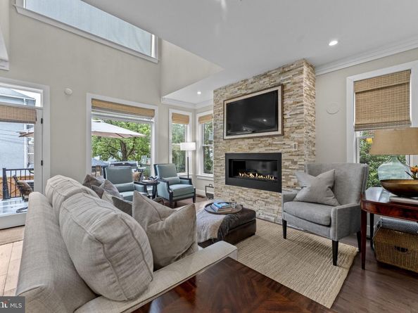 5702 16TH Street NW, Washington DC 20011
