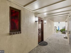 1 Alder Court, Philadelphia PA 19147