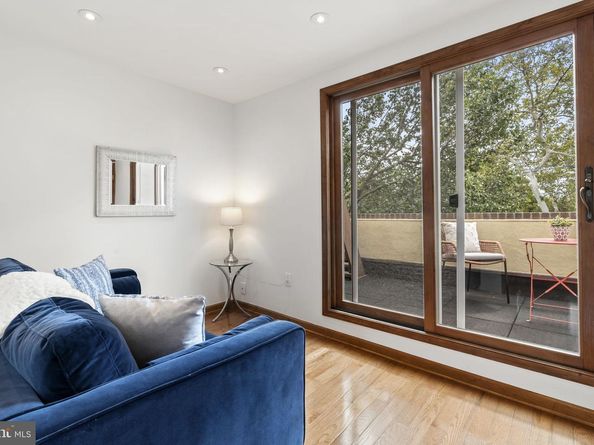 1 Alder Court, Philadelphia PA 19147