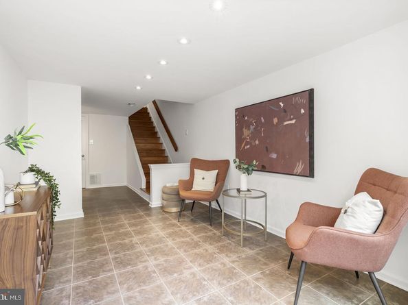 1 Alder Court, Philadelphia PA 19147