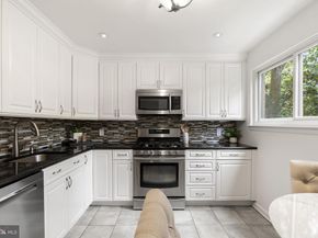 1 Alder Court, Philadelphia PA 19147