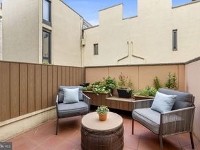 1 Alder Court, Philadelphia PA 19147