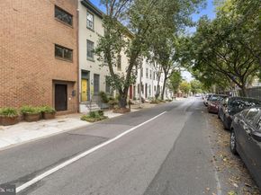 1 Alder Court, Philadelphia PA 19147