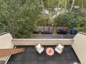 1 Alder Court, Philadelphia PA 19147