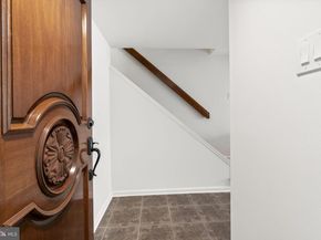 1 Alder Court, Philadelphia PA 19147