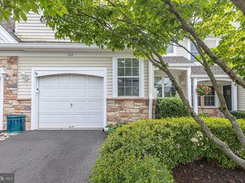 102 Waverly Lane