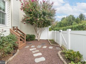 102 Waverly Lane 4, New Hope PA 18938