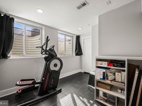 2000 E Moyamensing Avenue, Philadelphia PA 19148