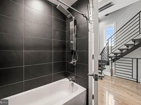 2000 E Moyamensing Avenue, Philadelphia PA 19148