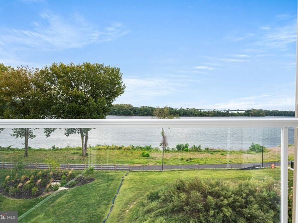16442 River View Drive, Bristol PA 19007