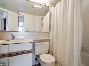 2020 Walnut Street 19K, Philadelphia PA 19103