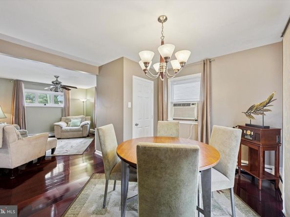 2329 Armstrong Avenue, Holmes PA 19043