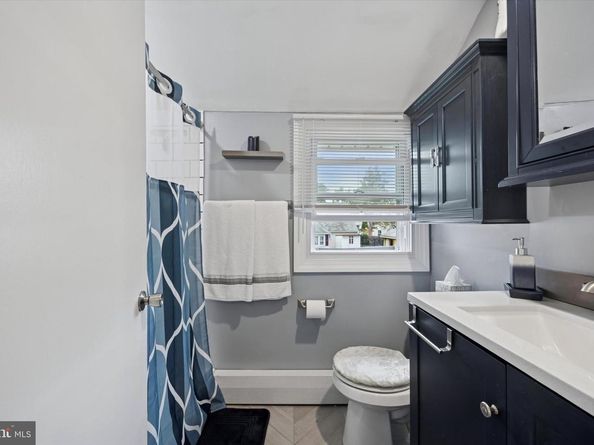 2329 Armstrong Avenue, Holmes PA 19043