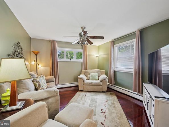 2329 Armstrong Avenue, Holmes PA 19043