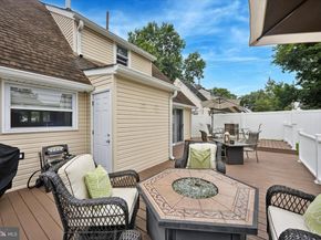 2329 Armstrong Avenue, Holmes PA 19043