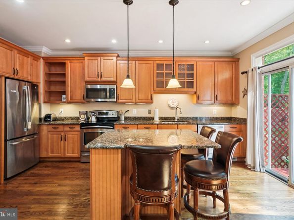 3922 N Glebe Road, Arlington VA 22207