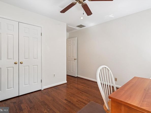 3922 N Glebe Road, Arlington VA 22207
