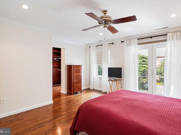3922 N Glebe Road, Arlington VA 22207
