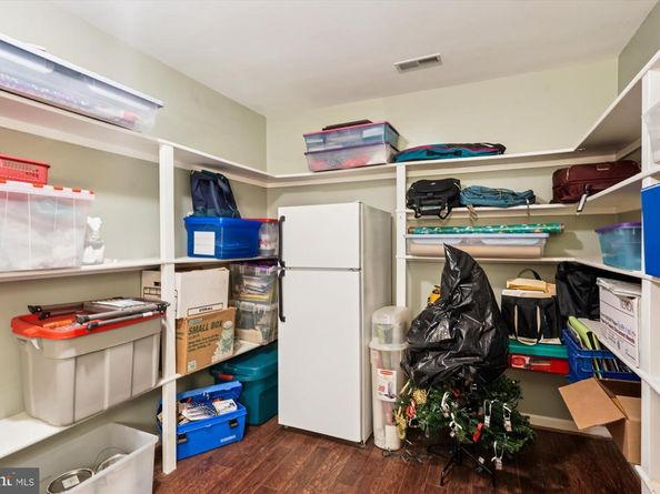 3922 N Glebe Road, Arlington VA 22207