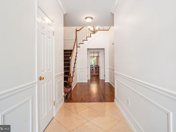 3922 N Glebe Road, Arlington VA 22207