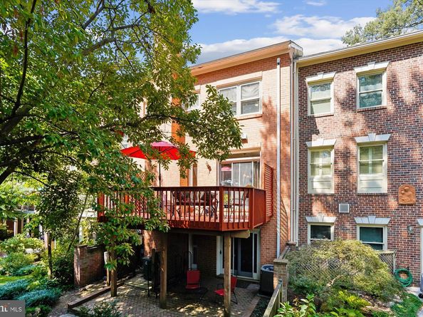 3922 N Glebe Road, Arlington VA 22207