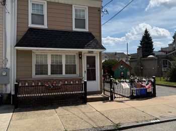 4631 Salmon Street
