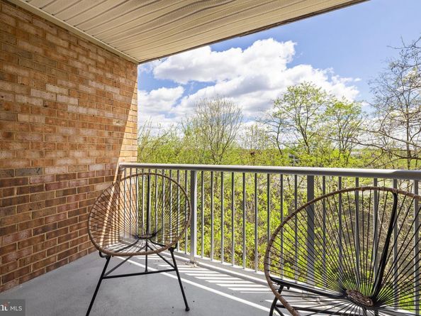 8000 Le Havre Place 21/16, Falls Church VA 22042