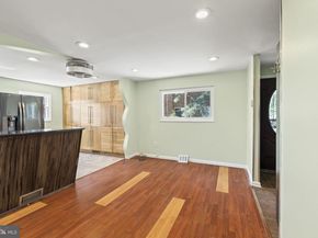 10236 Selmer Terrace, Philadelphia PA 19116
