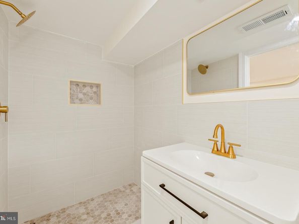 3315 Chippendale Avenue, Philadelphia PA 19136