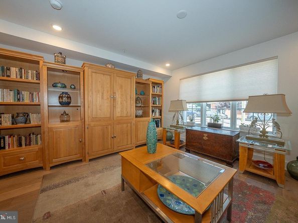 724 N 19TH Street 1, Philadelphia PA 19130