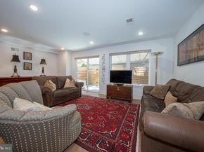724 N 19TH Street 1, Philadelphia PA 19130