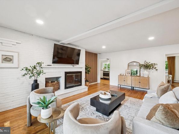 300 W Rose Tree Road, Media PA 19063