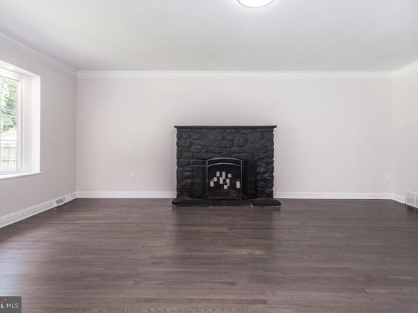 54 Moredon Road, Huntingdon Valley PA 19006