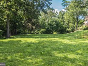 54 Moredon Road, Huntingdon Valley PA 19006