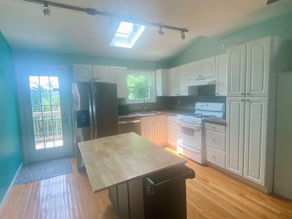 4488 Fleming Street, Philadelphia PA 19128