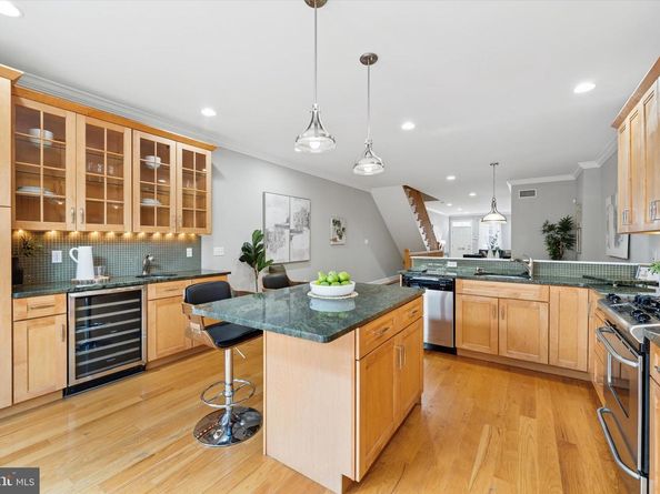 761 N 24TH Street, Philadelphia PA 19130