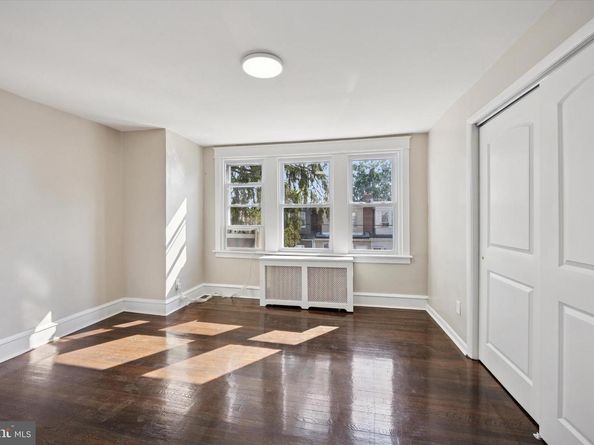 164 Wayne Avenue, Darby PA 19023