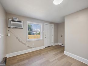 164 Wayne Avenue, Darby PA 19023