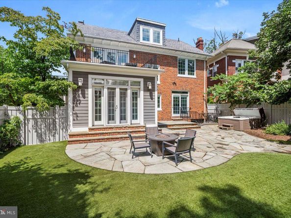 1610 Crittenden Street NW, Washington DC 20011