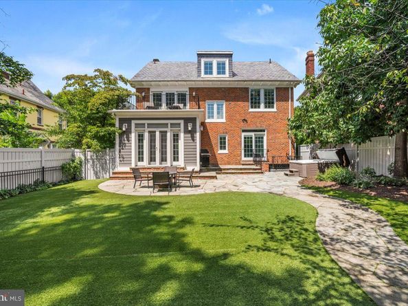 1610 Crittenden Street NW, Washington DC 20011