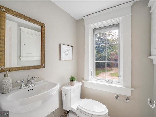 1610 Crittenden Street NW, Washington DC 20011