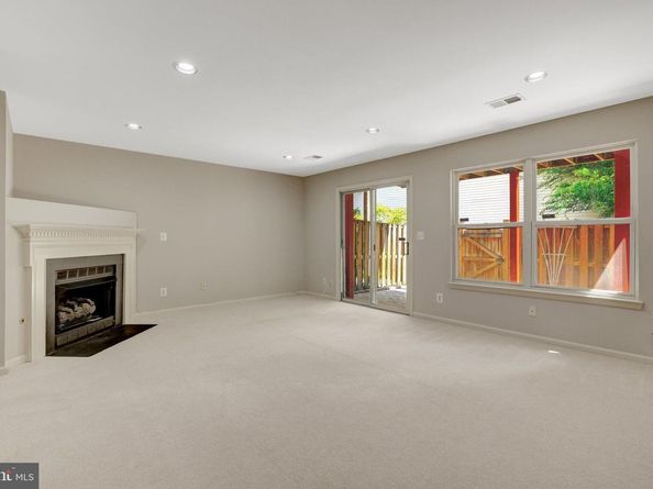 2505 James Madison Circle, Herndon VA 20171