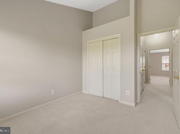 2505 James Madison Circle, Herndon VA 20171