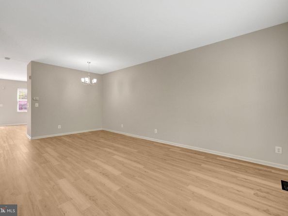 2505 James Madison Circle, Herndon VA 20171