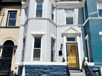 16 Q Street NE